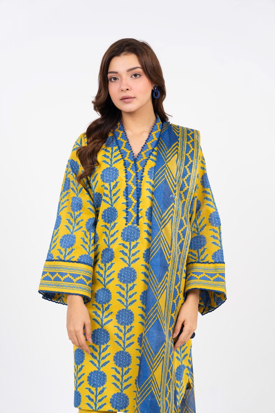 RTS | SHIRT, TROUSER & DUPATTA - Image 2
