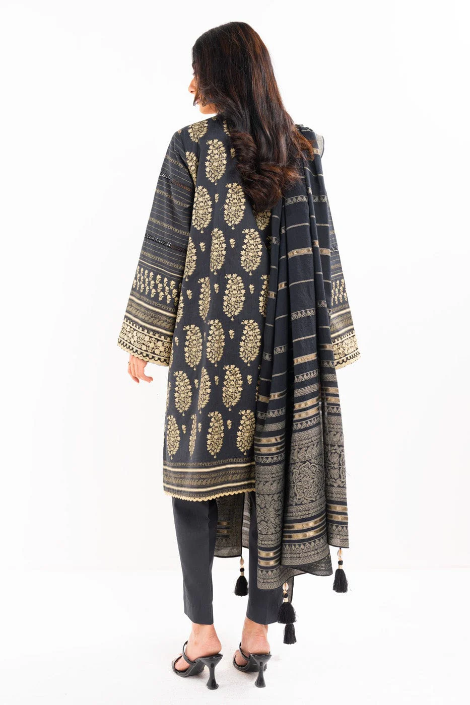 RTS | SHIRT, TROUSER & DUPATTA - Image 4