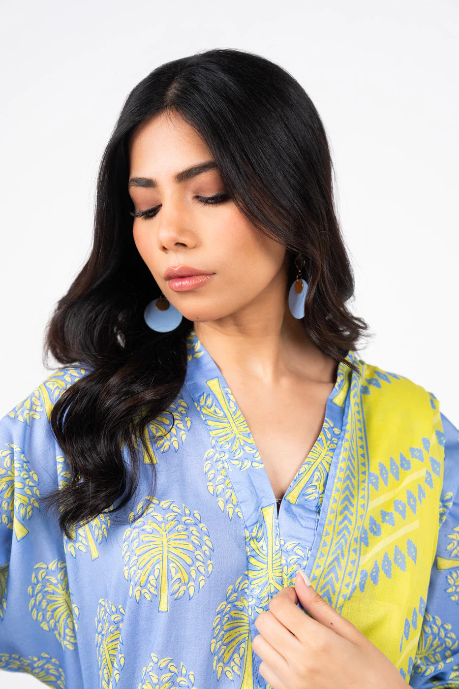 RTS | SHIRT, TROUSER & DUPATTA - Image 3