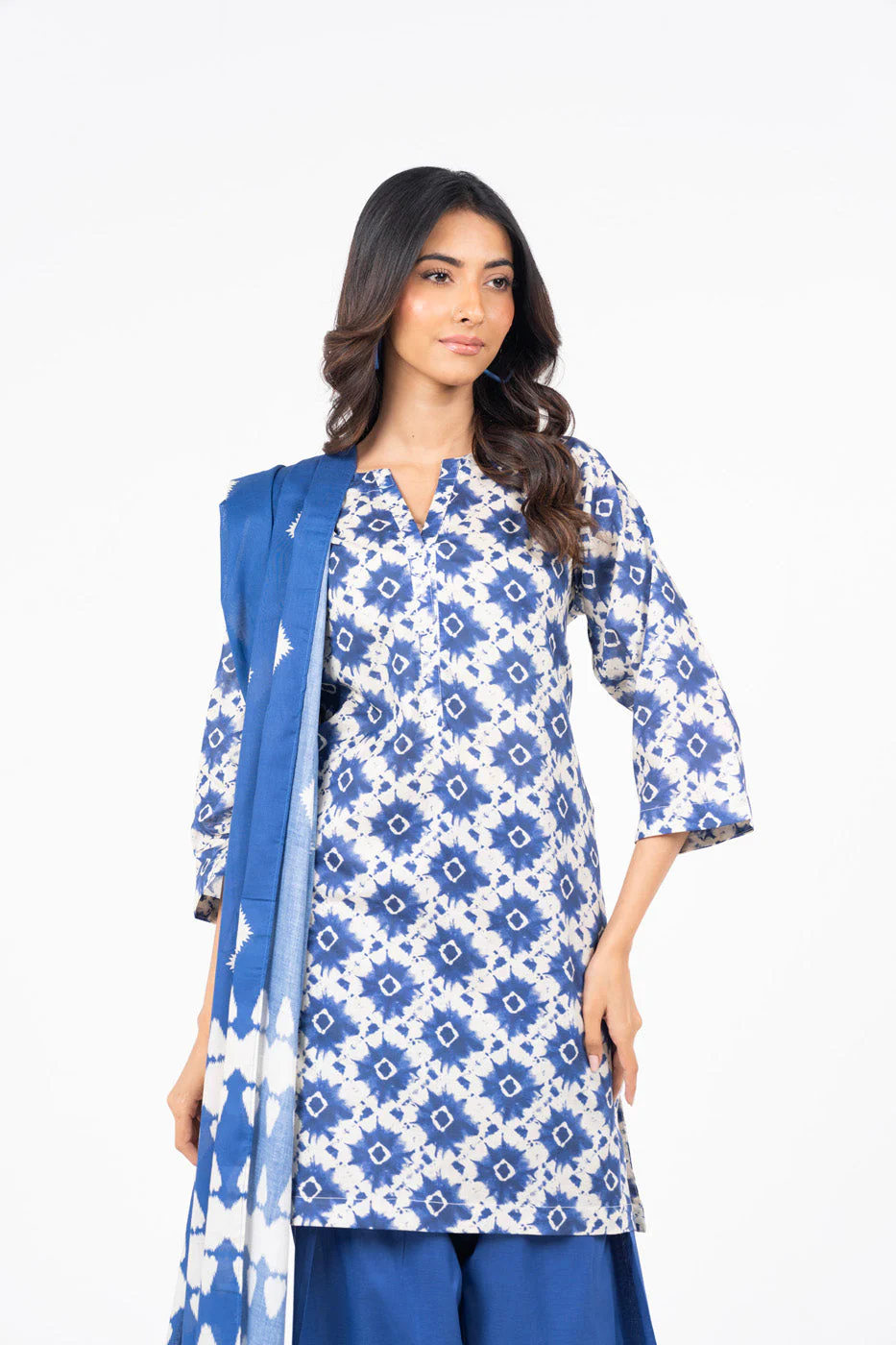 RTS | SHIRT, TROUSER & DUPATTA - Image 2