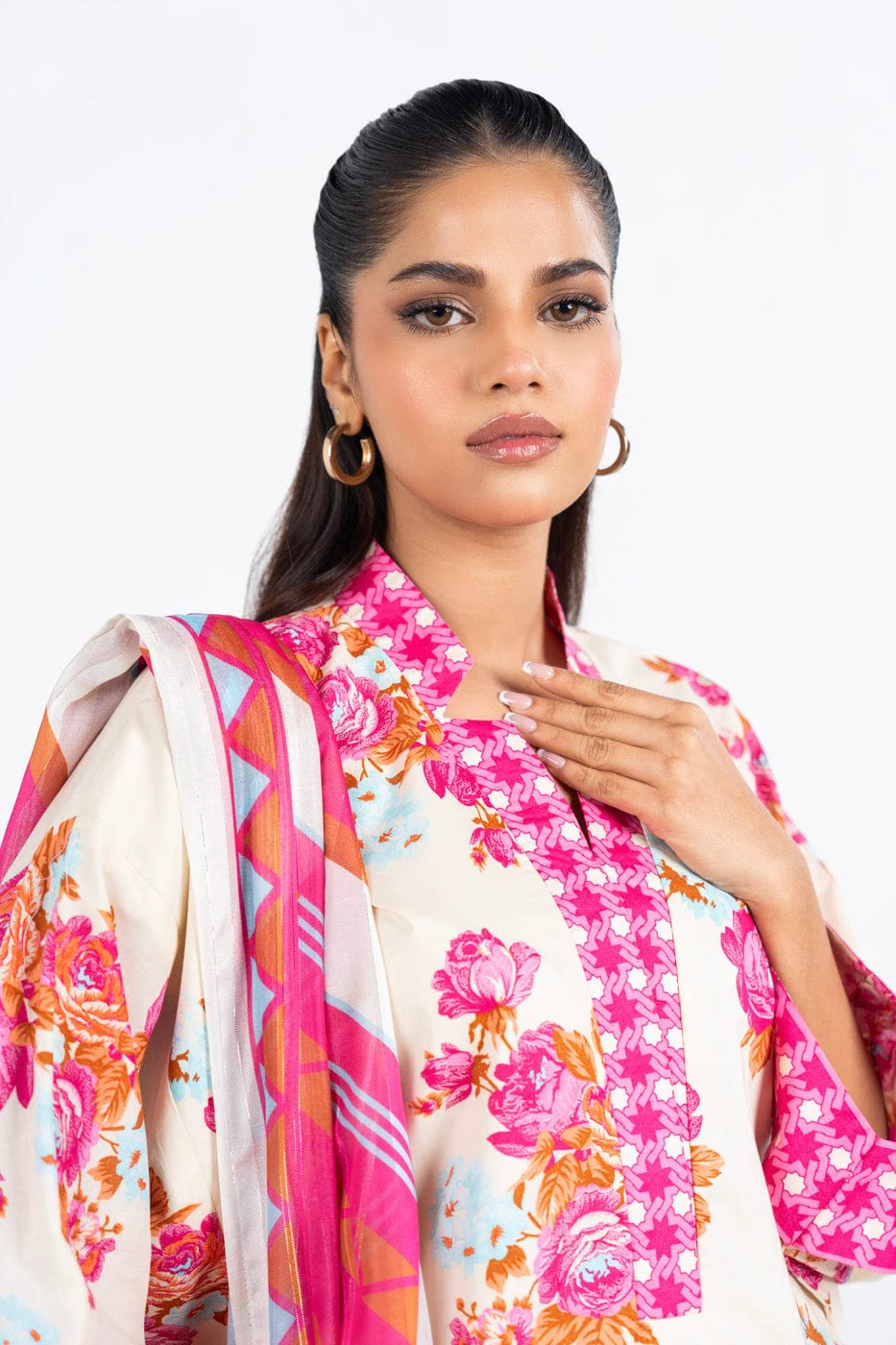 RTS | SHIRT, TROUSER & DUPATTA - Image 4