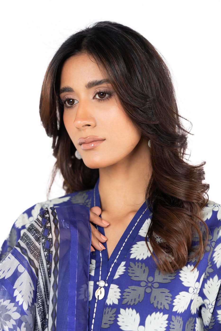 RTS | SHIRT, TROUSER & DUPATTA - Image 3
