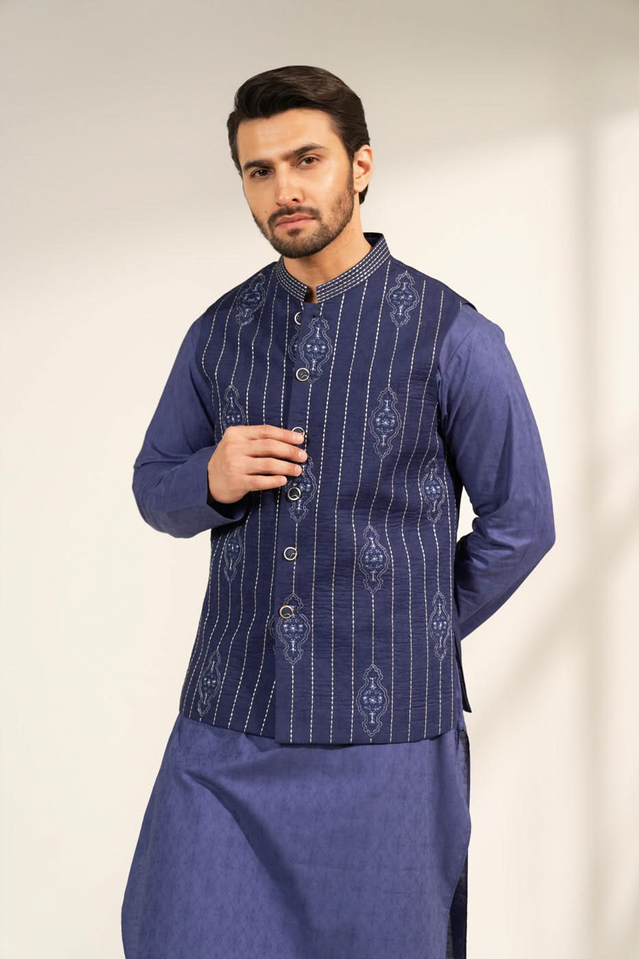 RTW | WAISTCOAT - Image 2