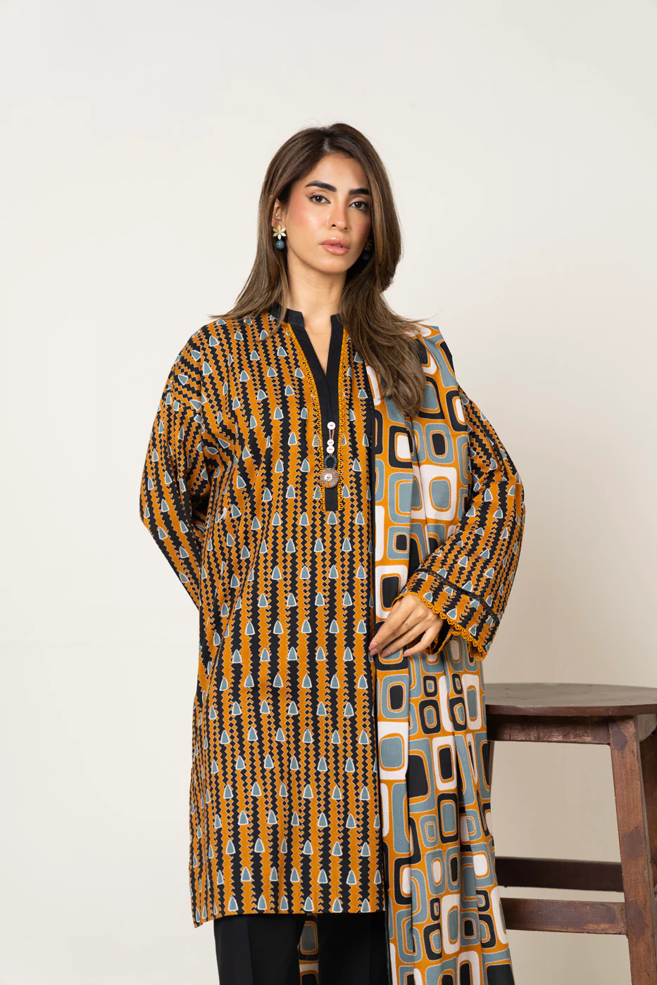 RTS | SHIRT & DUPATTA - Image 4
