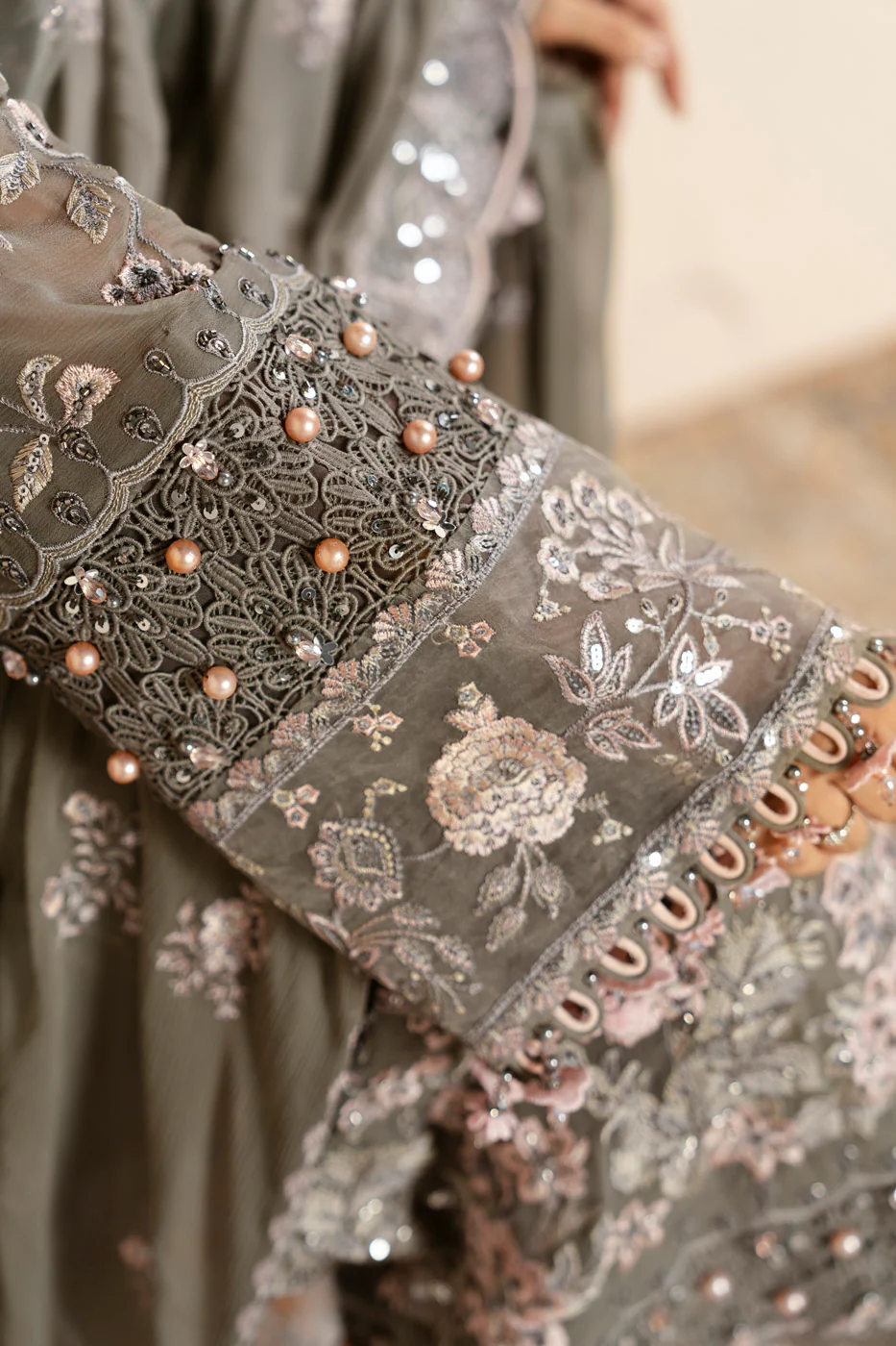 RTS | SHIRT, LINING, TROUSER & DUPATTA - Image 4