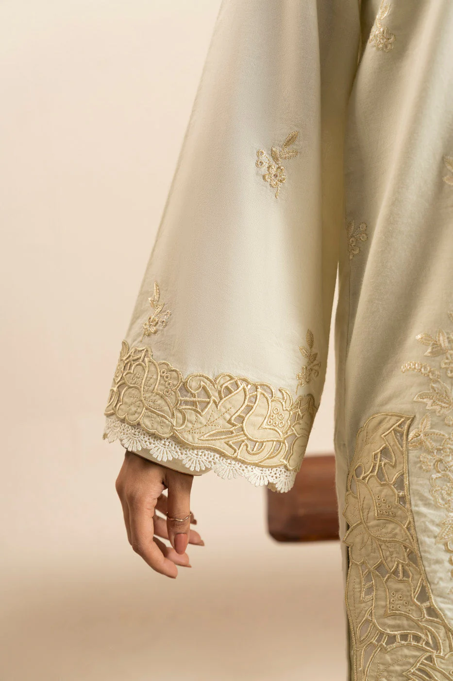 RTS | SHIRT, TROUSER & DUPATTA - Image 3