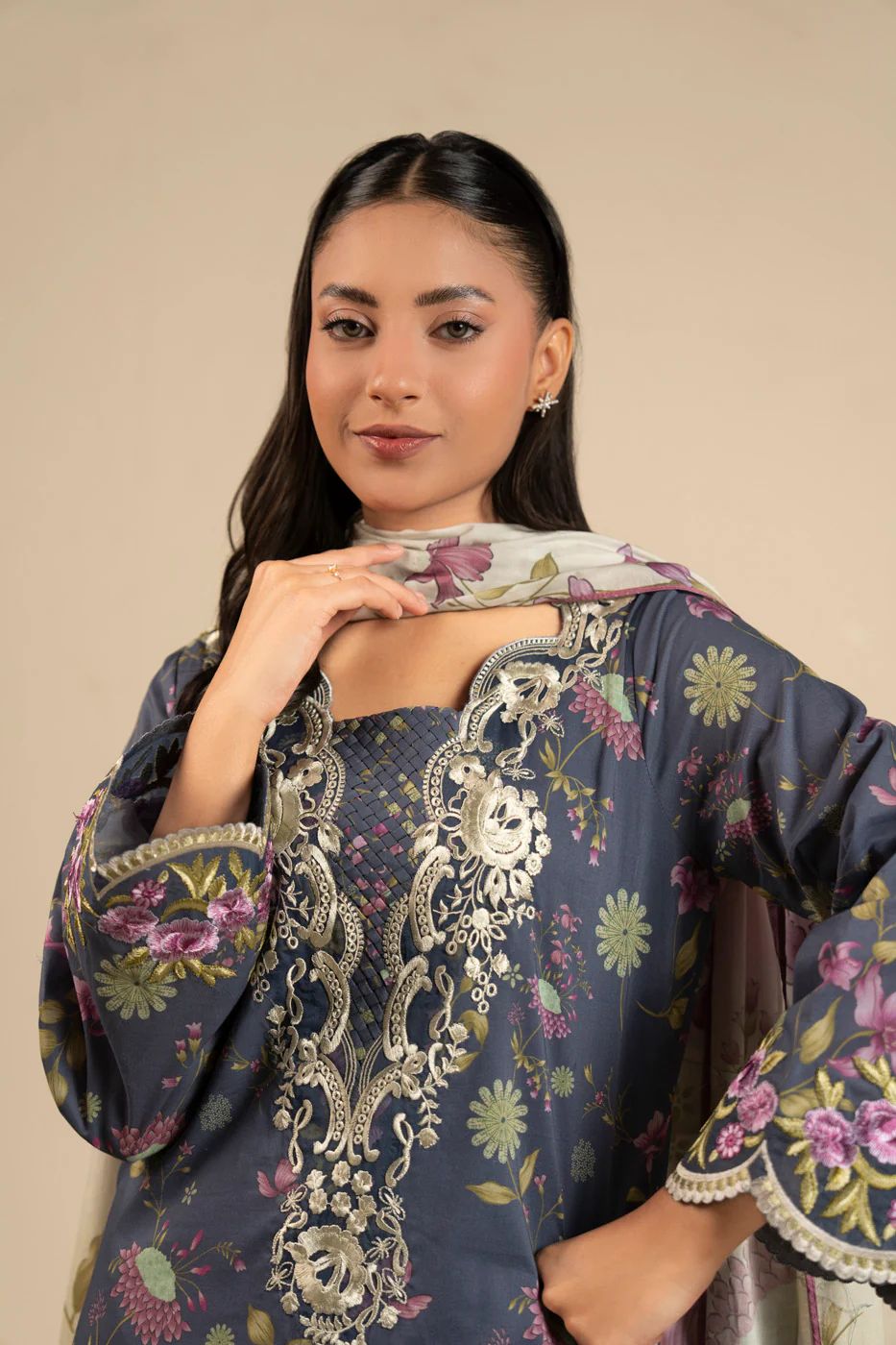 RTS | SHIRT, TROUSER & DUPATTA - Image 3