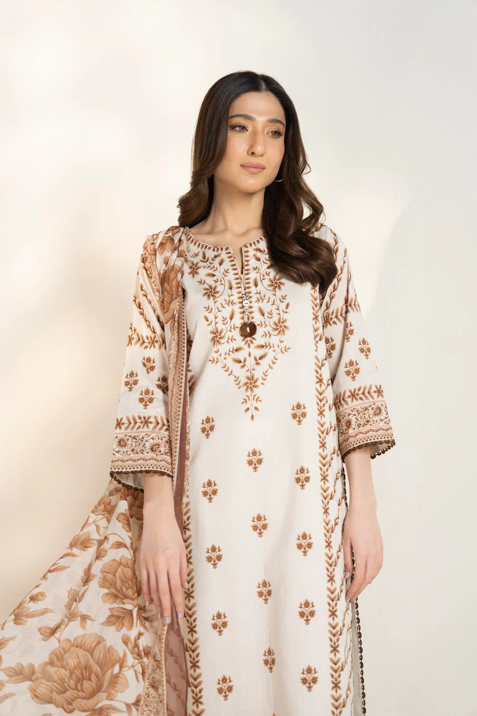 RTS | SHIRT, TROUSER & DUPATTA - Image 4