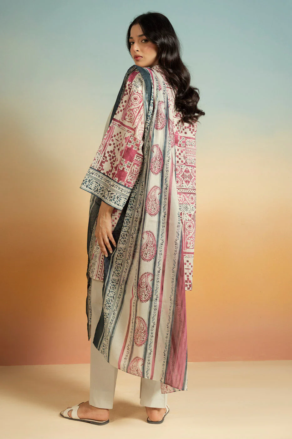 RTS | SHIRT, TROUSER & DUPATTA - Image 4