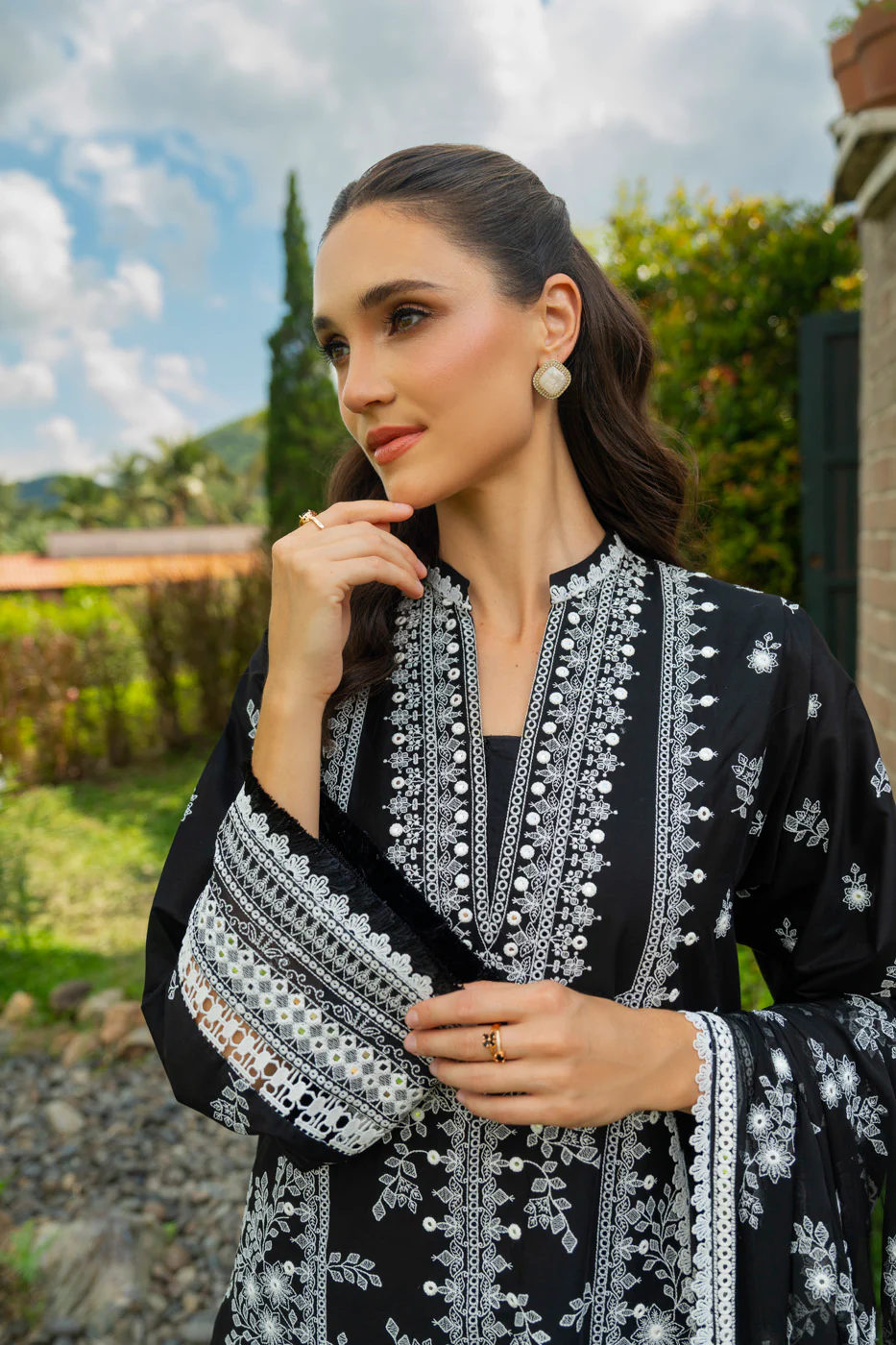 RTS | SHIRT, TROUSER & DUPATTA - Image 3