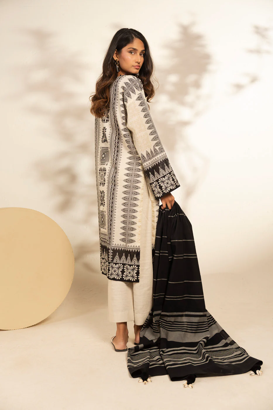 RTS | SHIRT, TROUSER & SHAWL - Image 4