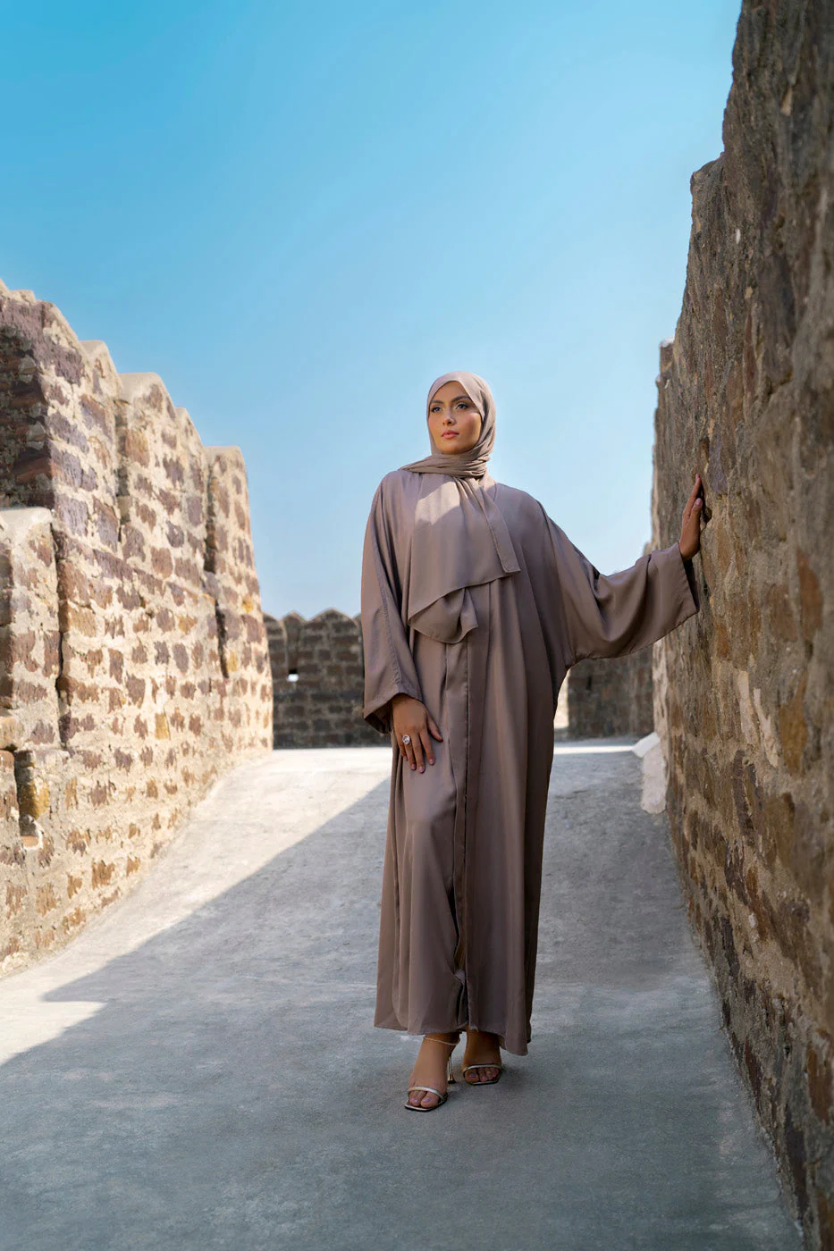 RTW | ABAYA & STOLE - Image 7