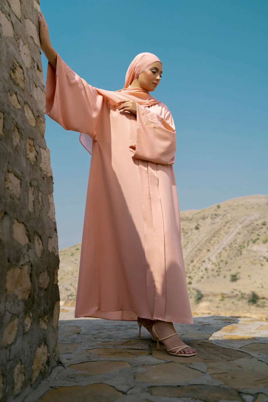 RTW | ABAYA & STOLE - Image 5