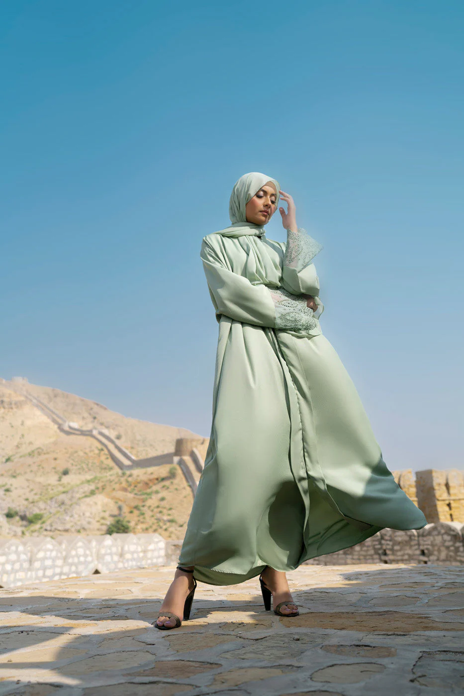 RTW | ABAYA & STOLE - Image 2
