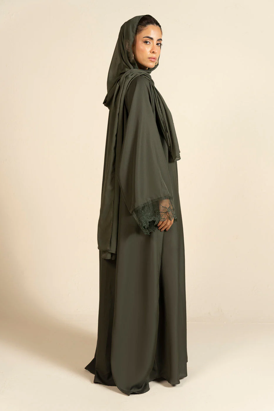 RTW | ABAYA & STOLE - Image 3