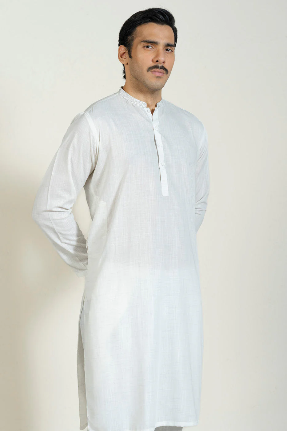 RTW | KURTA & TROUSER - Image 2