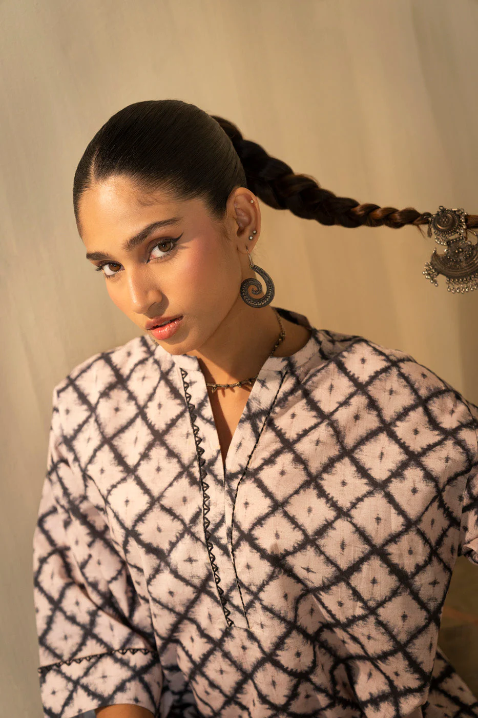 RTW | SHIRT & BOOTCUT PANT - Image 5