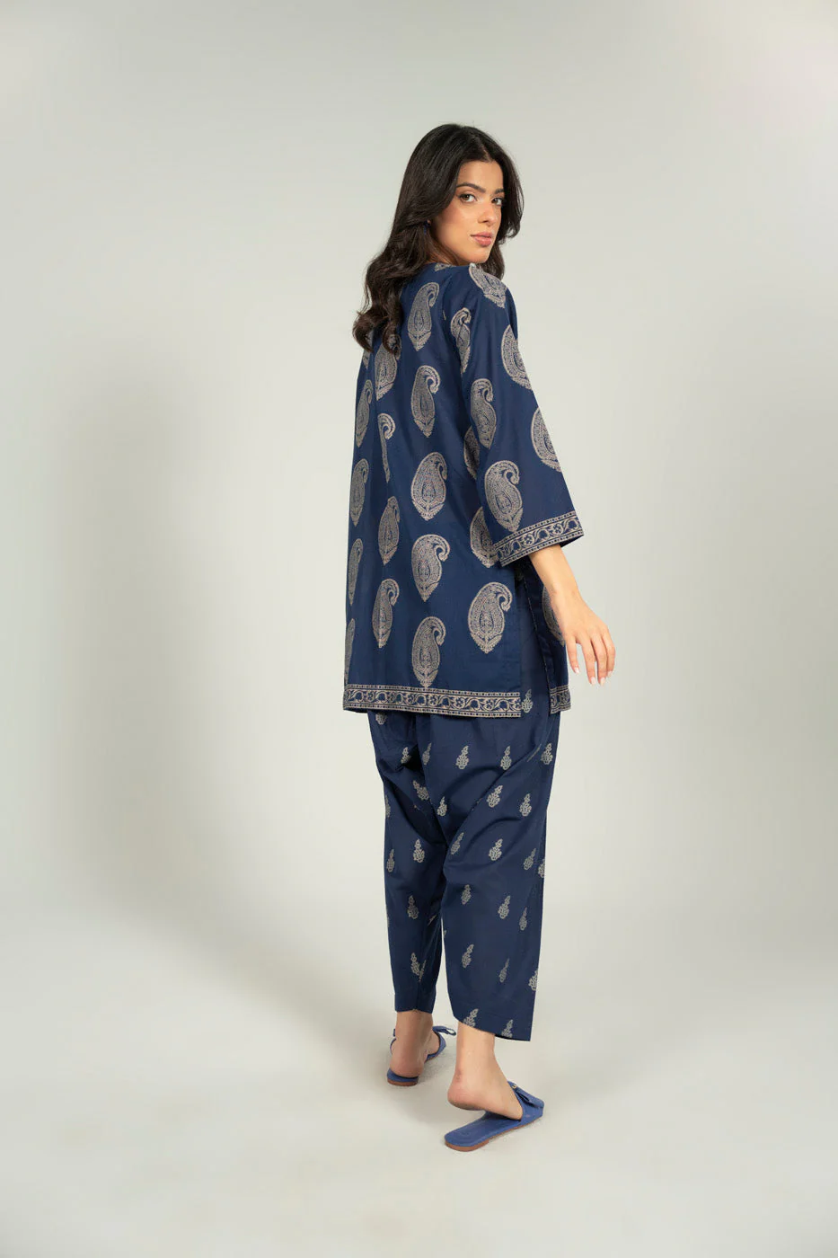 RTW | SHIRT & SHALWAR - Image 3