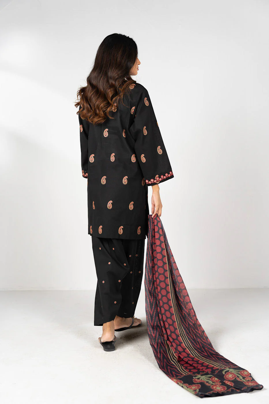 RTW | SHIRT, SHALWAR & DUPATTA - Image 4