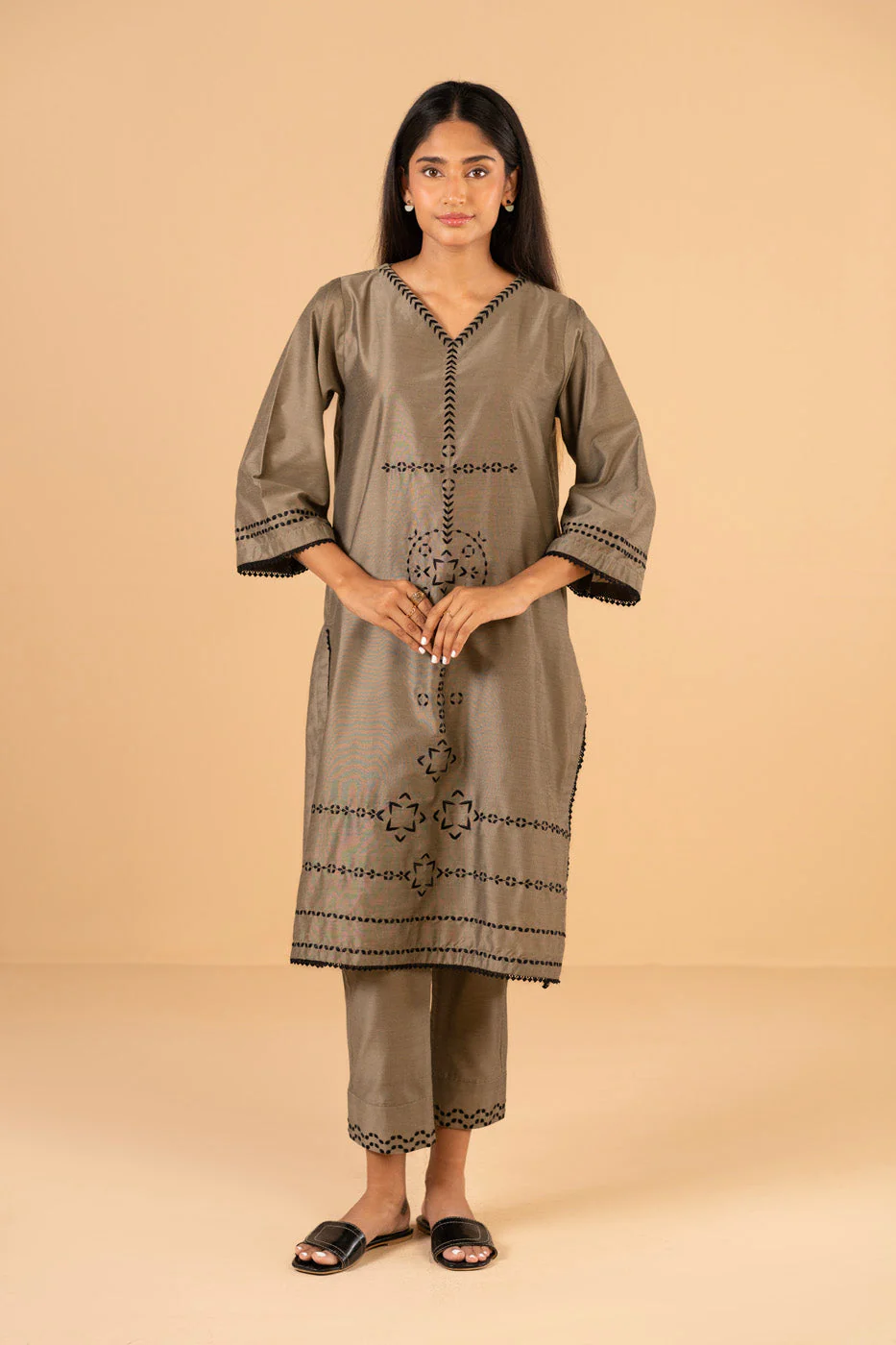 RTW | SHIRT, TROUSER & DUPATTA - Image 2