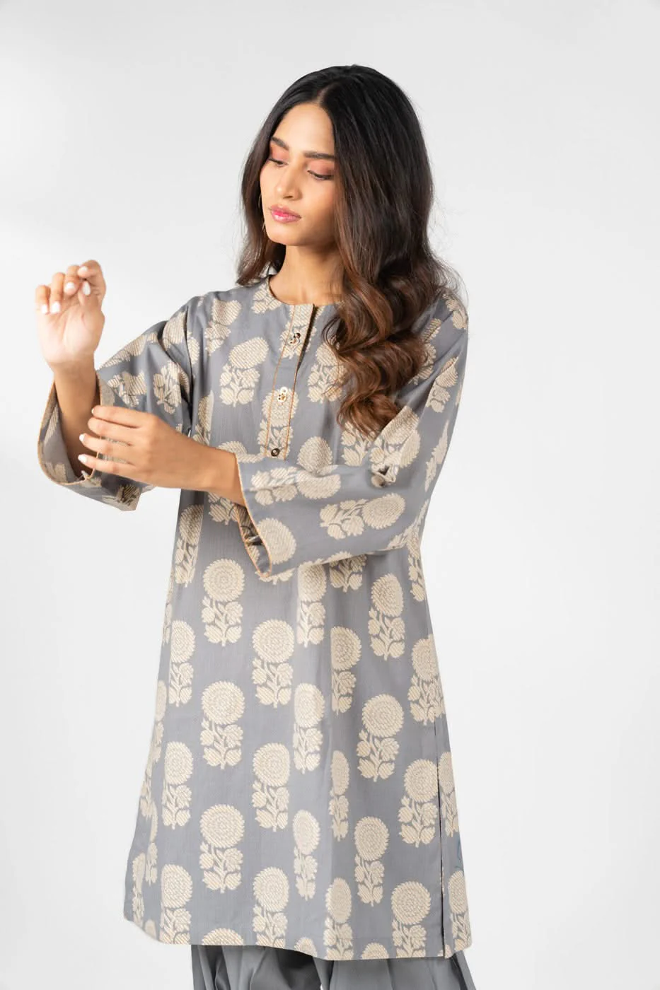 RTW | SHIRT, SHALWAR & DUPATTA - Image 2